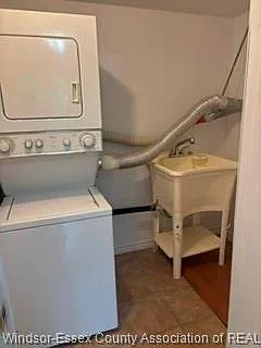 747 Chatham St E #2 — Photo 8