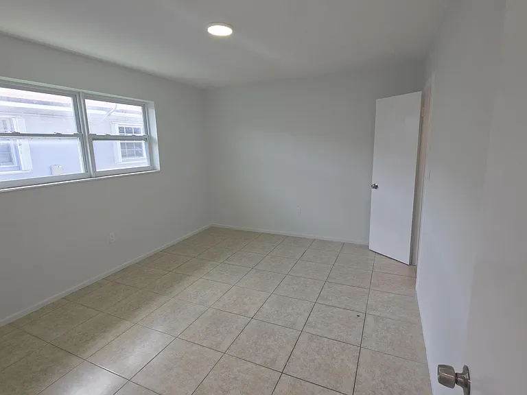 7511 Venetian St #2 — Photo 6