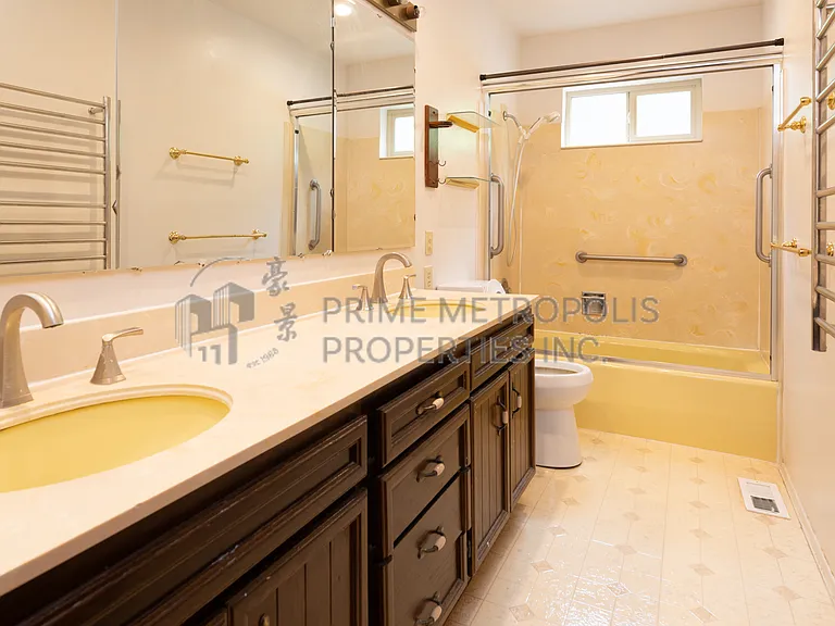 11258 Riviera Pl NE — Photo 11