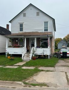 832 N 7th Ave, Iron River, MI, 49935