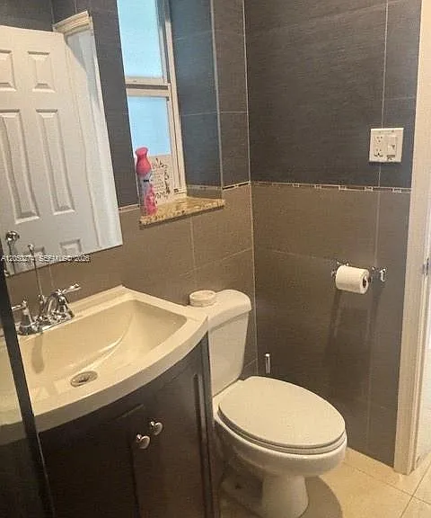 2251 SW 27th St #5 — Photo 9