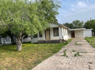 511 W Avenue B, Kingsville, TX 78363