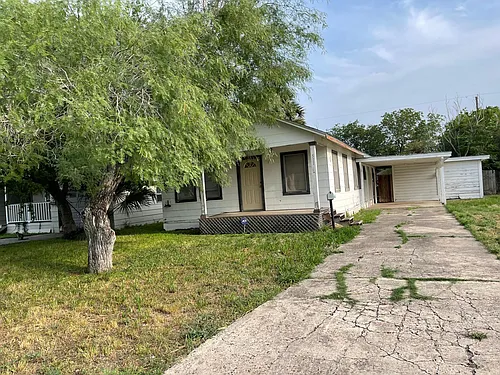 511 W Avenue B Photo 1