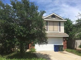 17514 Rock Port Rd, Laredo, TX 78045
