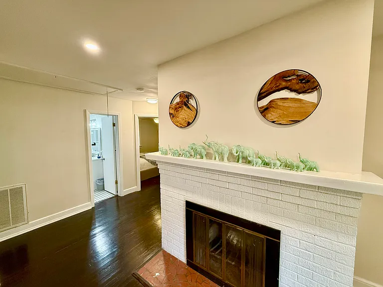 6416 Glyndon Ln — Photo 8