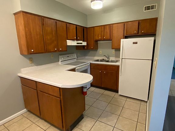 3rd image of 4621-4655 S Acorn Dr #E9d633190