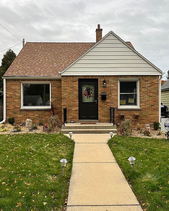 1st image of 3018 E Koenig Ave