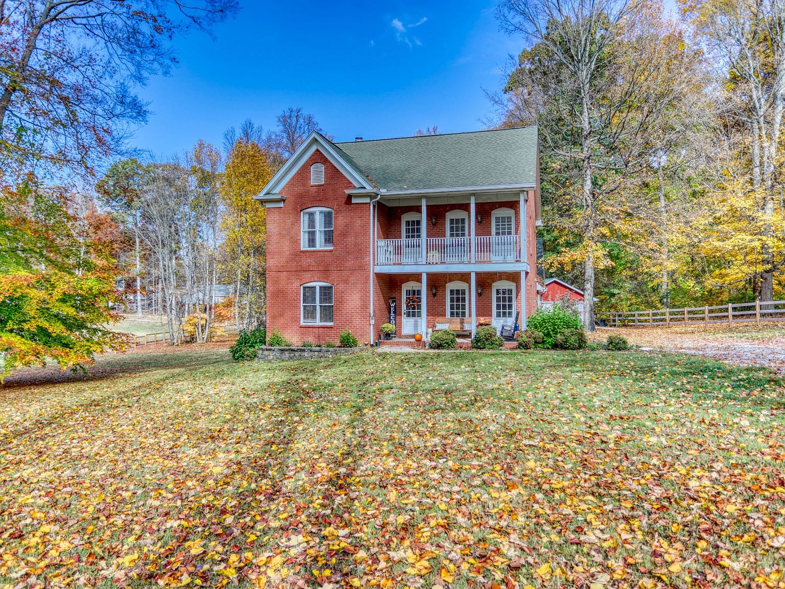 値下げ不可　house on the hill_ Parent Bag_Tile 8150 Highway 25e, Cross Plains, TN 37049 | Zillow