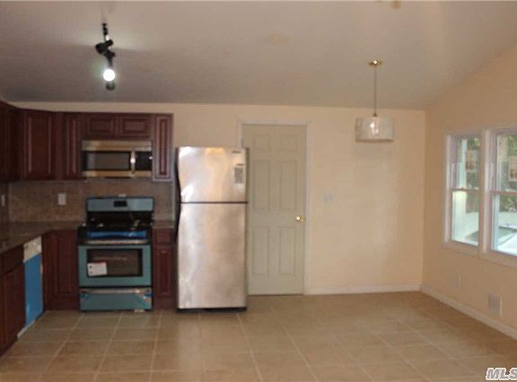 3rd image of 741 Scherger Ave