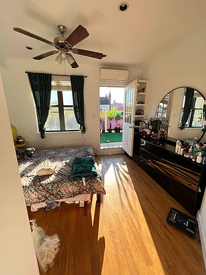Rented by Double R Ventures LLC | media 7