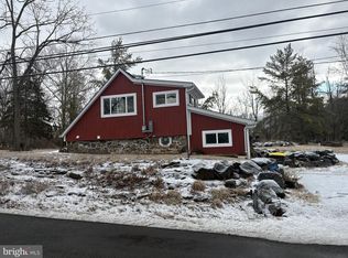 3342 Bursonville Rd, Riegelsville, PA 18077