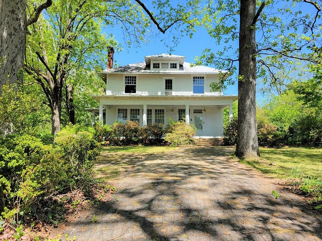 1307 Marshall Rd, Greenwood, SC 29646 Zillow