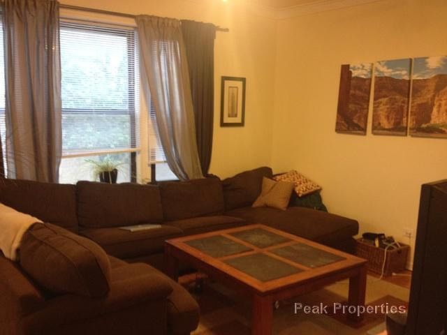 1st image of 2003 W Evergreen Ave #1