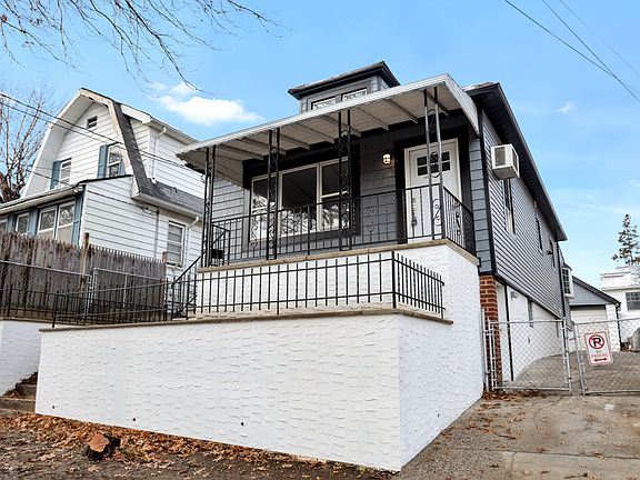 3rd image of 3005 Philip Ave