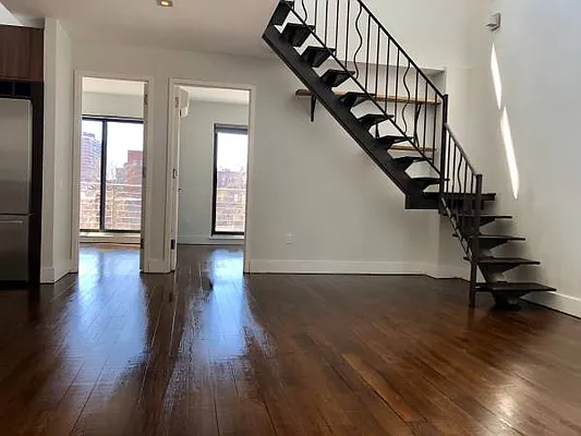 Rented by Nooklyn NYC LLC | media 43