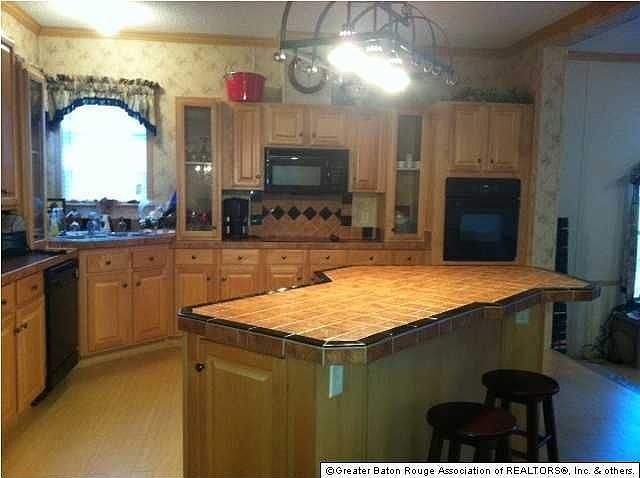 2nd image of 6571 Kinnon Ln