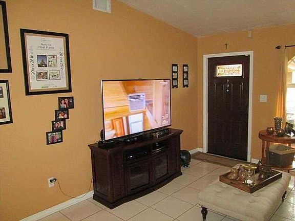 2nd image of 7540 NW 173rd Ln #00