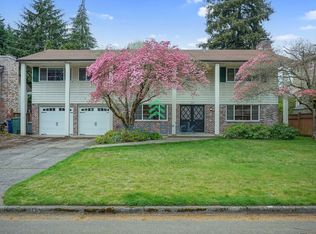215 145th Pl NE, Bellevue, WA 98007