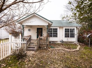 1128 Hogan Ln, Waco, TX 76705