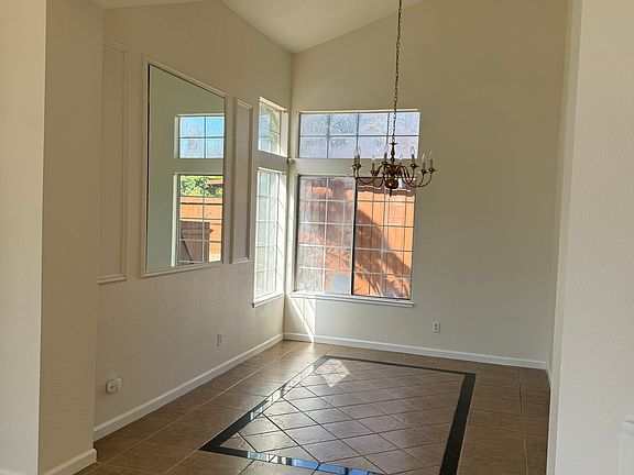 4th image of 1611 W I St