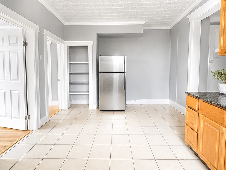 9 Grant Ave #3L1 — Photo 7