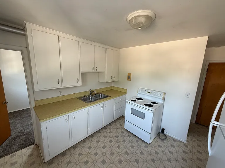 1209 North — Photo 17