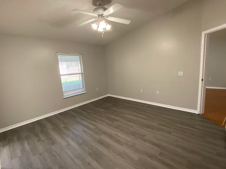 4754 Willamette Cir — Photo 8