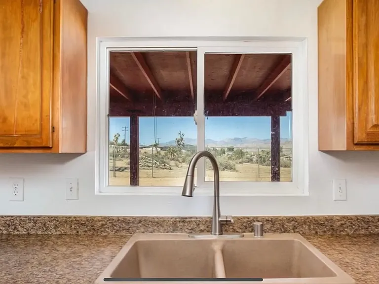 7360 Goleta Ave — Photo 19