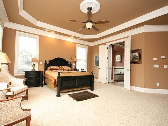 Georgeous Master Bedroom Suite