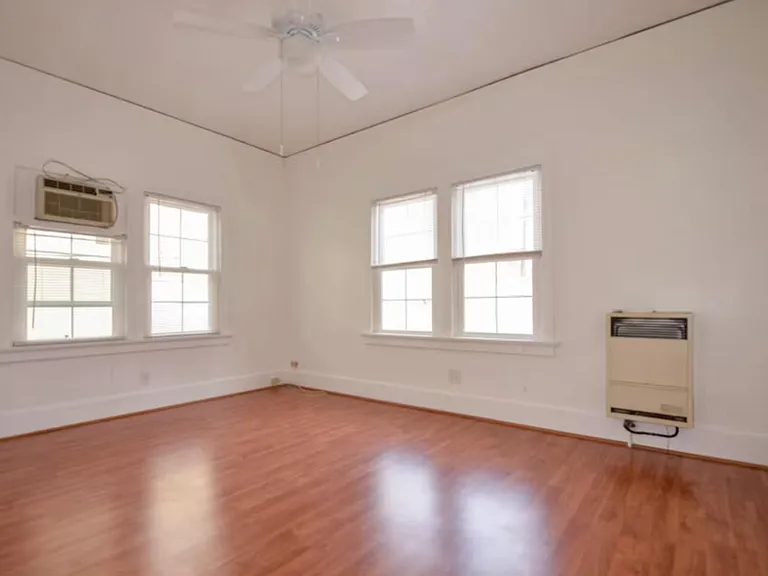 4323 Avocado St — Photo 12
