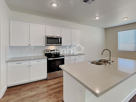 4th image of 6054 Theodore St