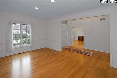 5th image of 1819 Century Oaks Dr #9