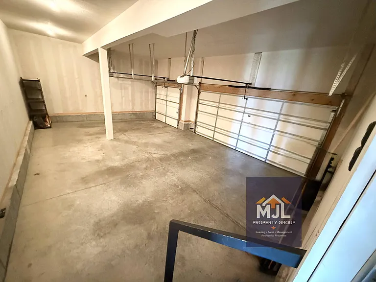 1505 Shane Ln — Photo 12