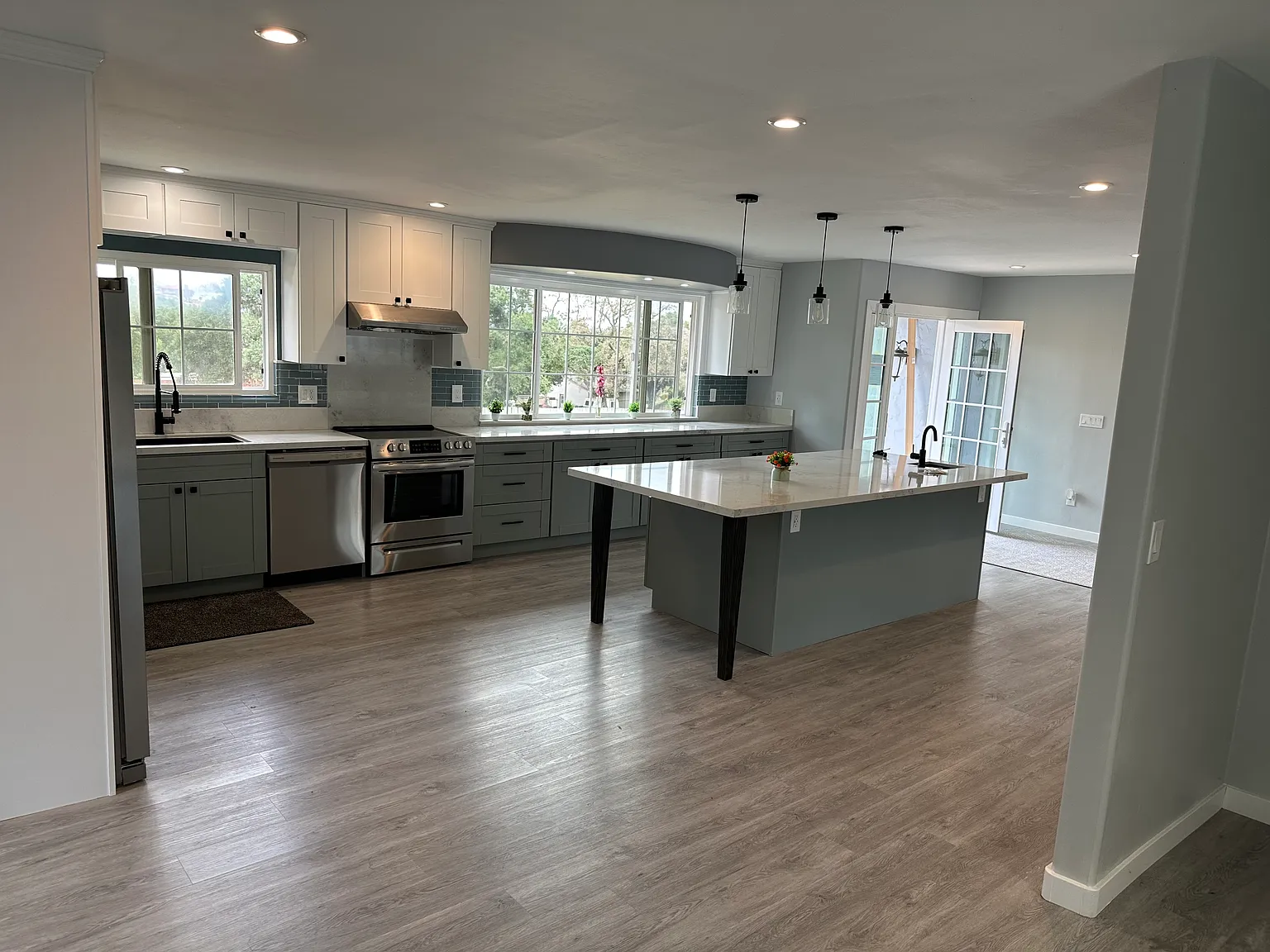 3232 Monterey Crest Dr — Photo 4