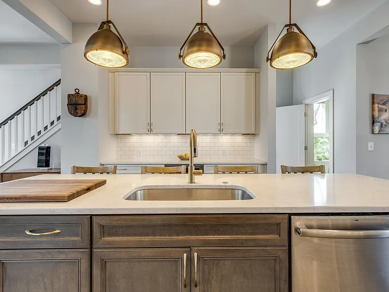 1701 Allison Pl — Photo 17