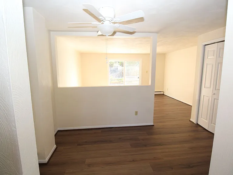351 W Grape St — Photo 6