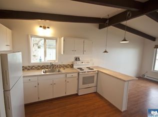 431 N 3rd Ave, Sequim, WA 98382