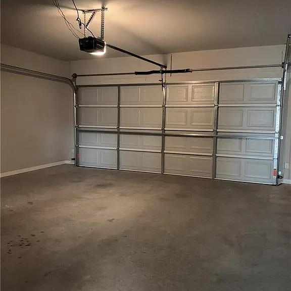 3901 Peachwood Dr — Photo 10