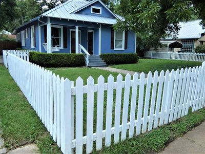 204 E Sandstone St, Llano, TX, 78643