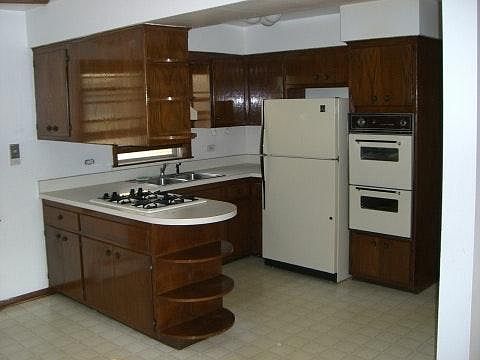 Spacious kitchen