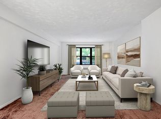 301 E 48th St APT 2C, New York, NY