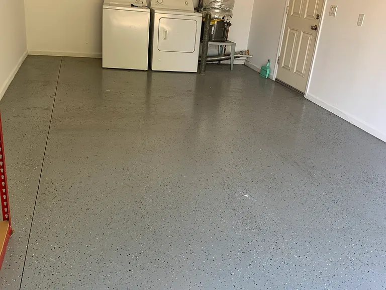 327 W Mill St #B — Photo 14