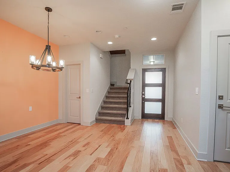 2017 Local Rebel St — Photo 14