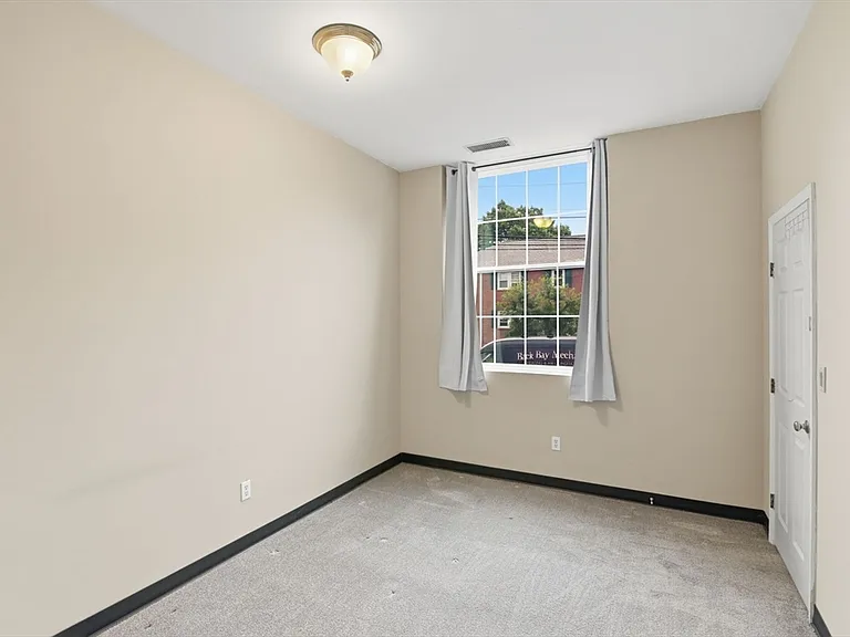 21 Linden St #212 — Photo 21