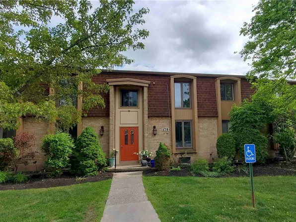 175 Charter Oaks Dr APT 4, Amherst, NY 14228
