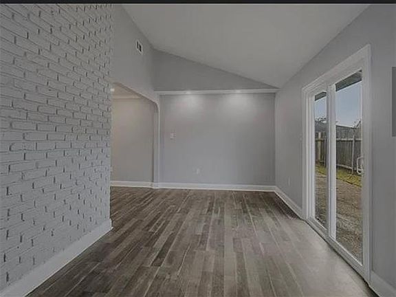 5th image of 9815 E Rockton Cir