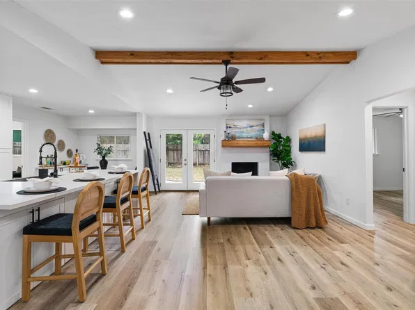 2110 Malvern Hill Dr, Austin, TX 78745