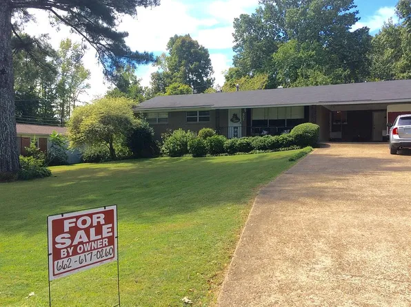 807 Pine Cir, Starkville, MS 39759