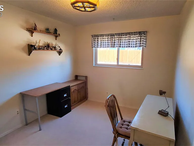 2126 Lander Cir — Photo 17