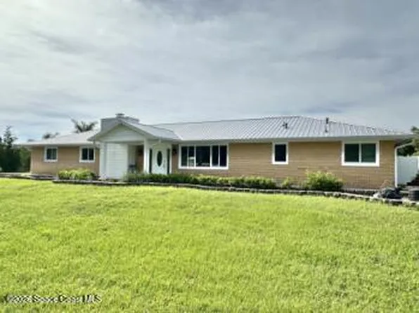 3695 Mirkwood St, Mims, FL 32754